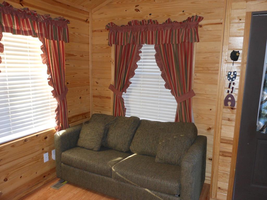 Oakzanita Springs Camping Resort Cabin 1 Descanso 외부 사진