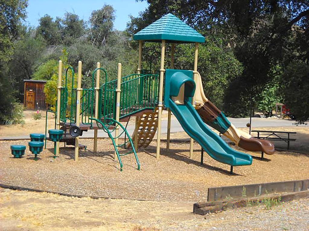 Oakzanita Springs Camping Resort Cabin 1 Descanso 외부 사진